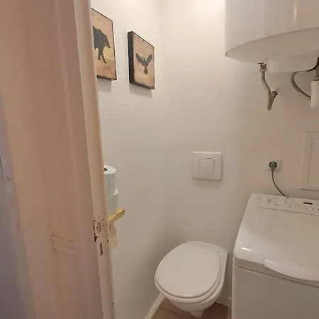 Apartman Lovely 32 Square Metre Next To The